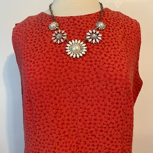 💖Host Pick💖 Yera floral brocade midi dress - Picture 2 of 13